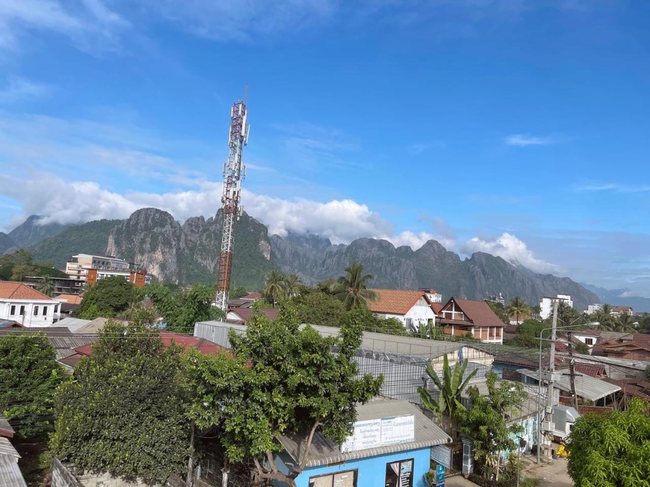 Smile Guesthouse Vangvieng Vang Vieng Exteriér fotografie