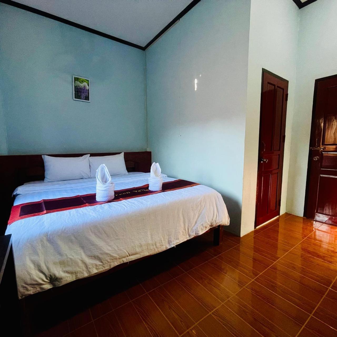 Smile Guesthouse Vangvieng Vang Vieng Exteriér fotografie